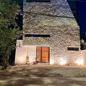 https://sak-tuunich-luxury-residences.quintano-roohotels.com